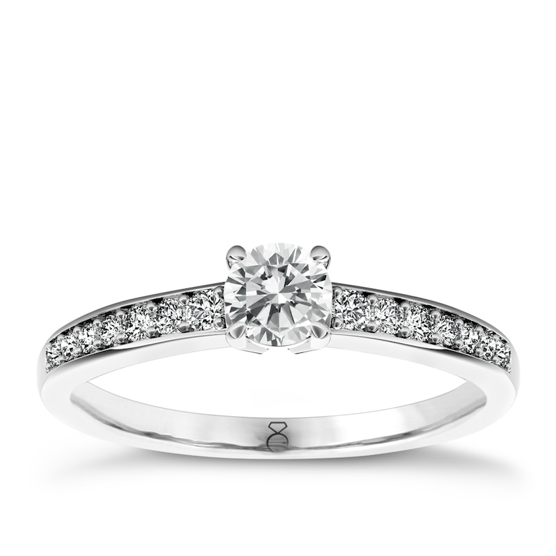 Solitaire engagement rings