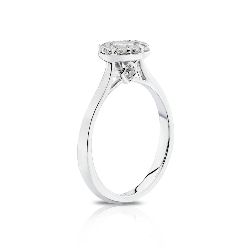 18ct White Gold 0.66ct Diamond Round Shape Cluster Ring