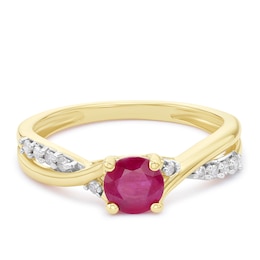 9ct Yellow Gold Red Ruby & Diamond Round Ring