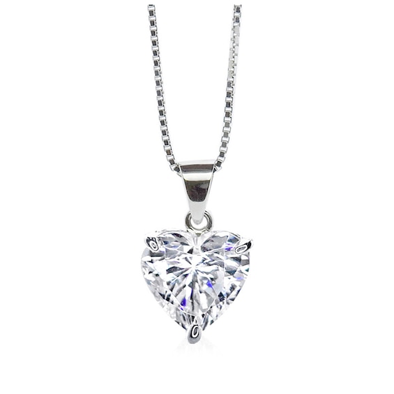 CARAT* LONDON 9ct White Gold Camden Heart Stone Set Pendant