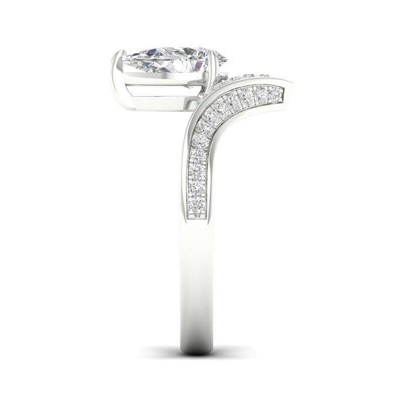 The Diamond Story Platinum 0.75ct Total Diamond Ring