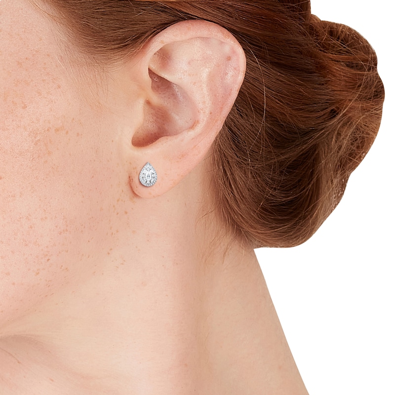 Platinum 1ct Diamond Pear Cluster Stud Earrings