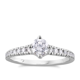 Platinum 0.75ct Total Diamond Ring
