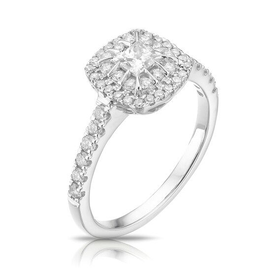 9ct White Gold 0.75ct Total Diamond Cushion Cluster Ring