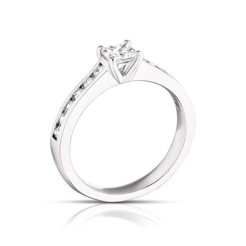 Main Image 3 of Platinum 0.75ct Total Diamond Princess Cut Solitaire Ring