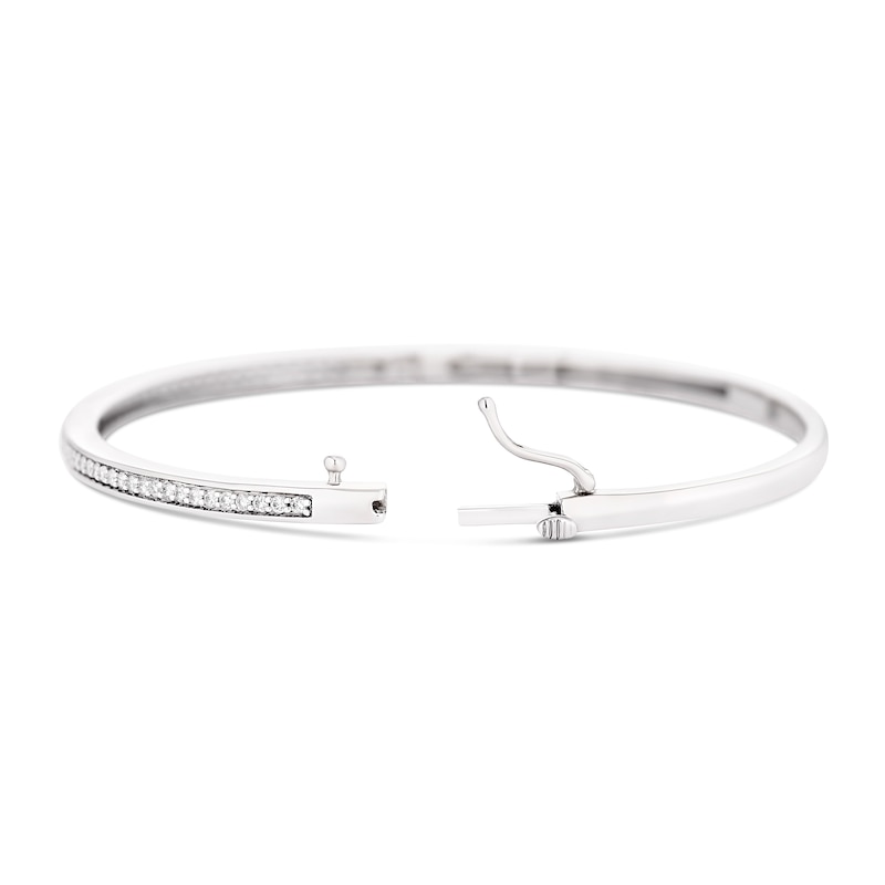 9ct White Gold 0.50ct Total Diamond Pavé Bangle