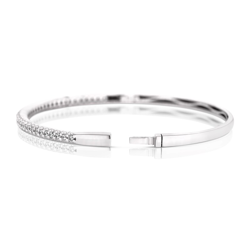 9ct White Gold 1ct Total Diamond Brilliant Cut Bangle