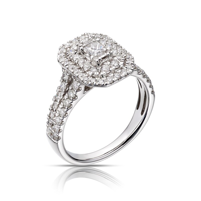 18ct White Gold 1ct Total Diamond Emerald Shaped Halo Ring