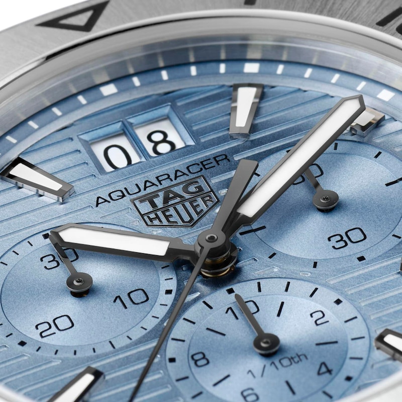 TAG Heuer Aquaracer Professional 200 Date Bracelet Watch