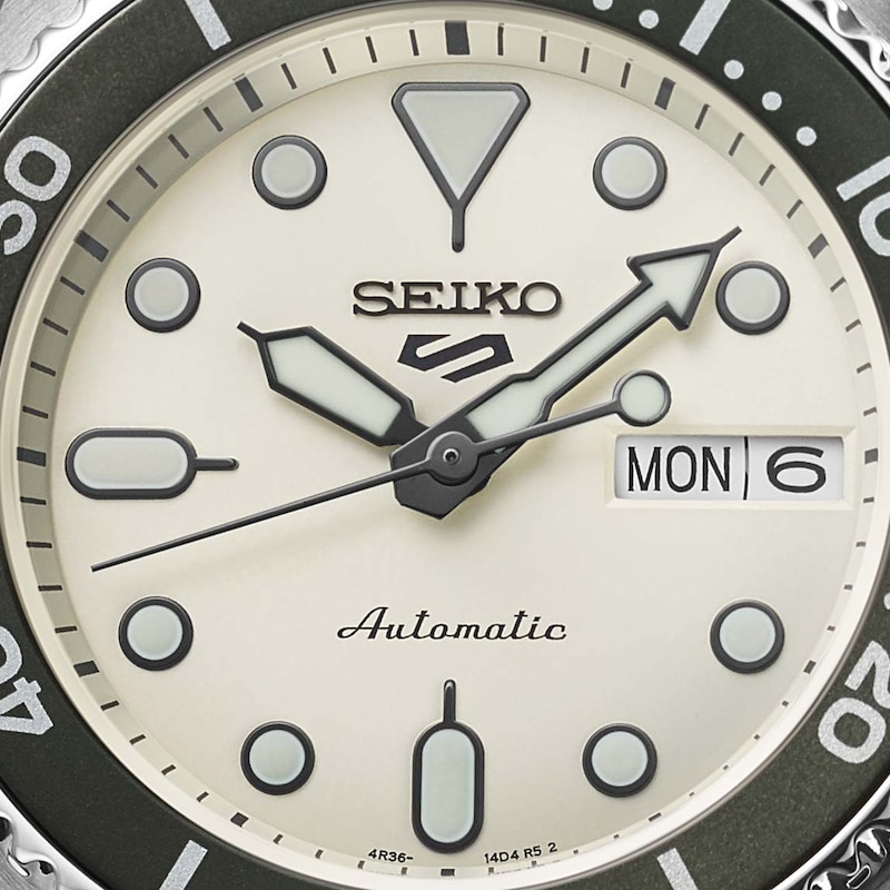 Seiko 5 Sports SKX 'Midi' Mono Bracelet Watch