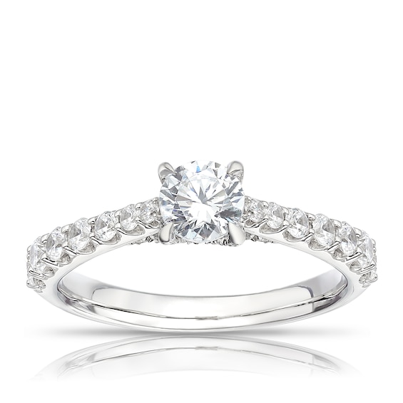 Engagement Ring Platinum Round Cut Four Claw Solitaire 1ct D
