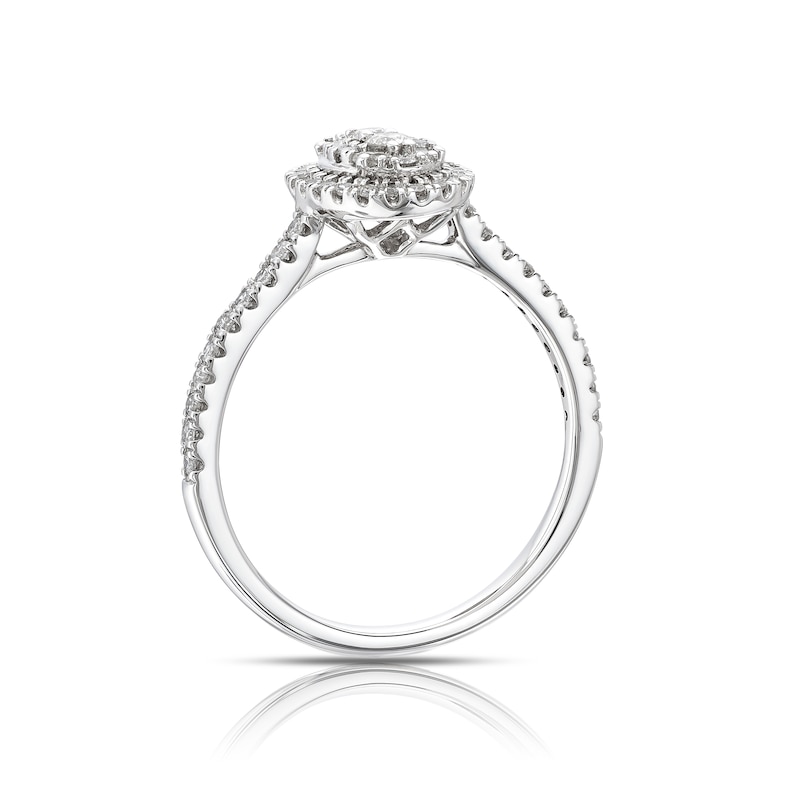 14ct White Gold 0.33ct Diamond Oval Shape Cluster Ring