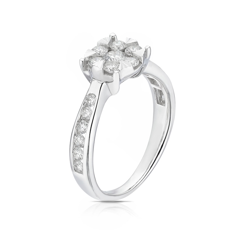 9ct White Gold 0.75ct Total Diamond Cluster Ring
