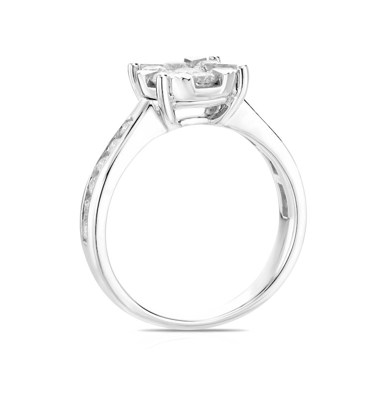 9ct White Gold 1ct  Diamond Cluster Ring